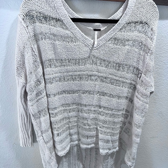 Free People Sweater Womens knit Cream White long sleeve sweater EUC Sz Small - Picture 5 of 5